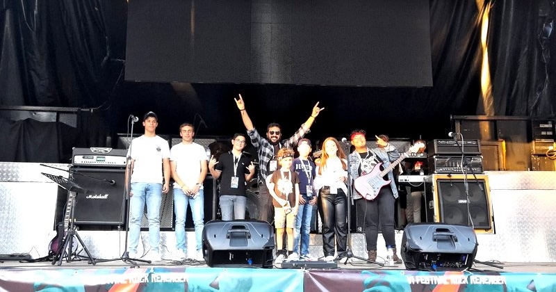 Alunos do Filipe Hanssen se apresentando no Cine-Teatro de Castelo Branco.